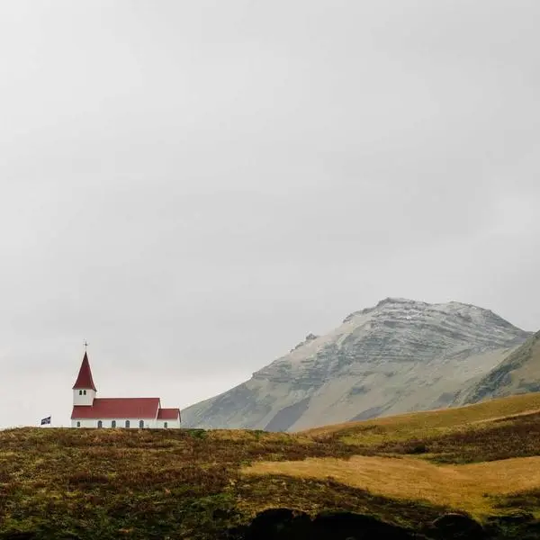 Halfmoon AI - Free AI Image Generator